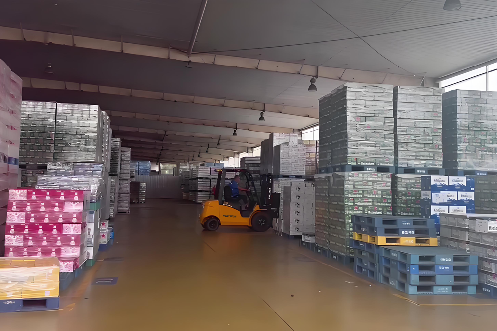 Food & Drinks Transport 